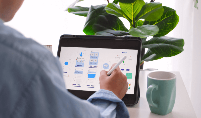 Projektowanie doświadczeń i interfejsów użytkownika w praktyce