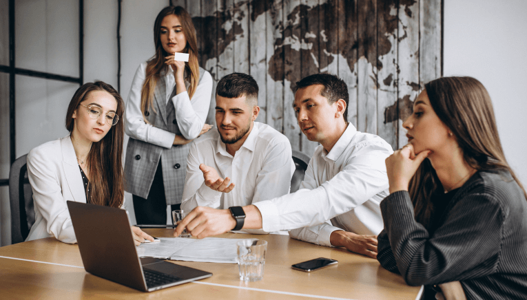 dowiedz się jak planować i prowadzić spotkania biznesowe