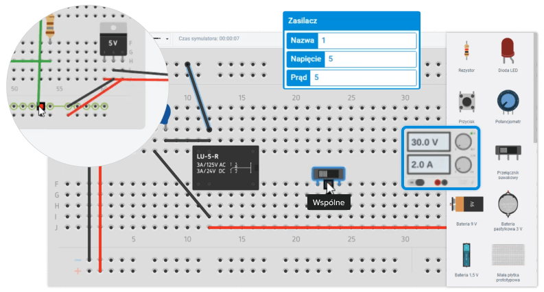 Projekt wykonany na open-source'wej platformie Fritzig.